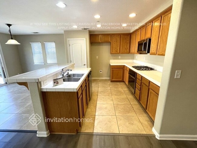 Foto del edificio - 2671 Nicolson Cir