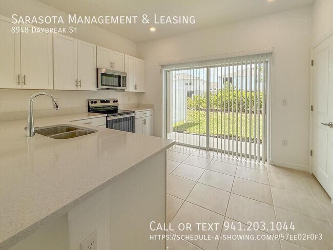 Foto del edificio - 8948 Daybreak St