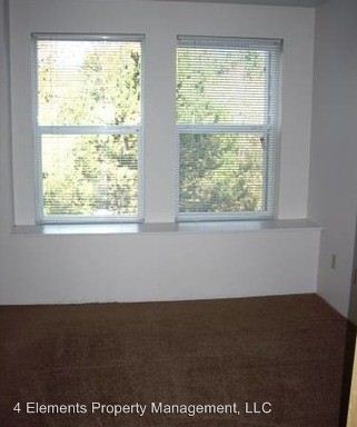 Building Photo - 4004 SW Beaverton Hillsdale Hwy