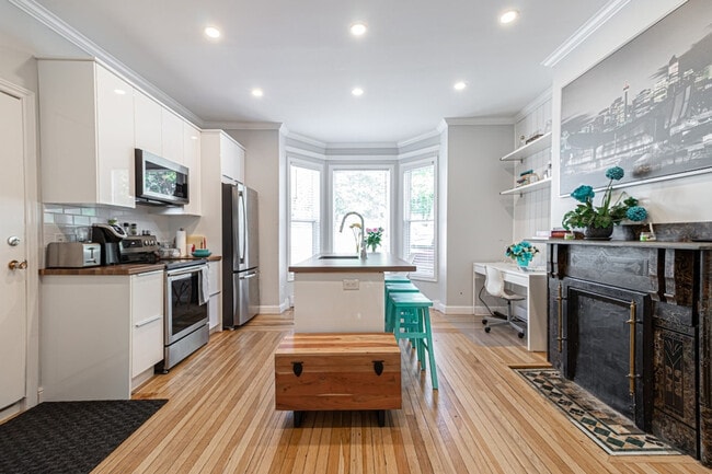 Building Photo - 59 Military Rd