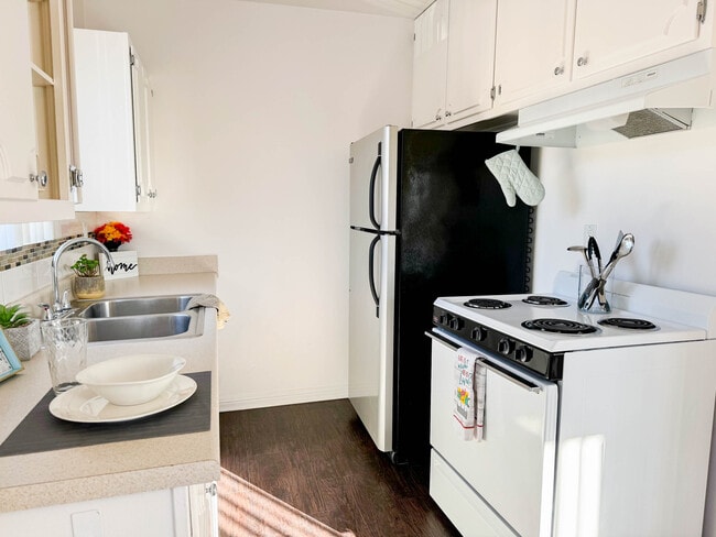 1 habitación, 1 baño - Cocina - 4th St Apartments