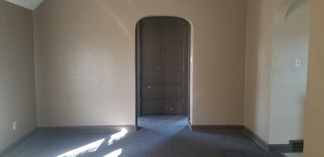 Foto del edificio - 911 Camden Ave SW