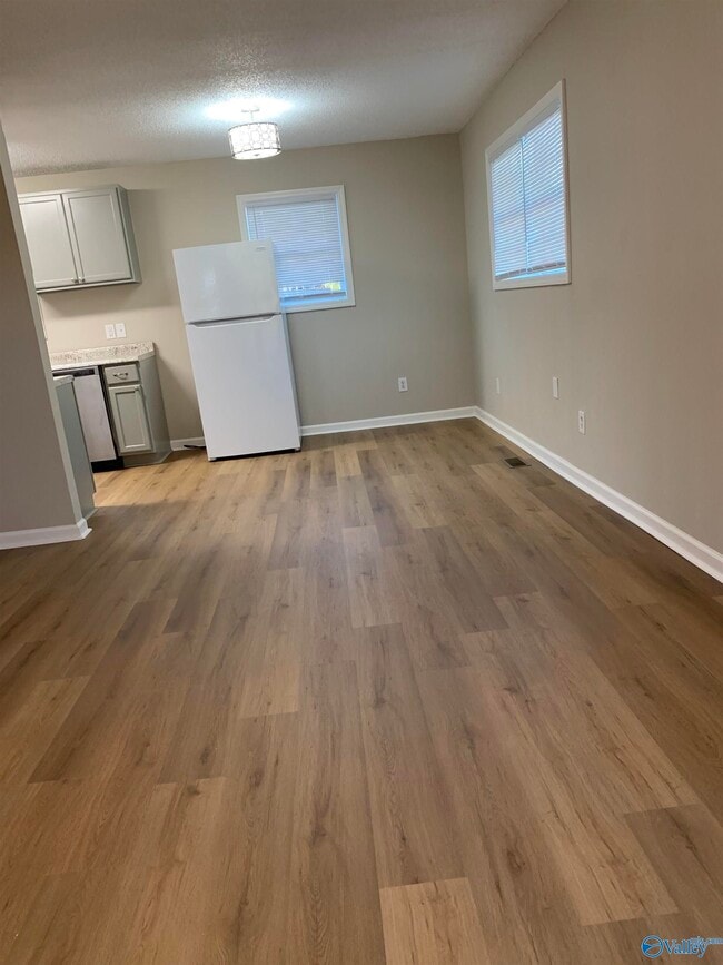 Foto del edificio - 325 Honea Ln