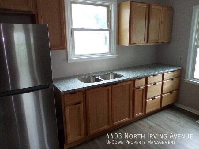 Foto del edificio - 4403 N Irving Ave