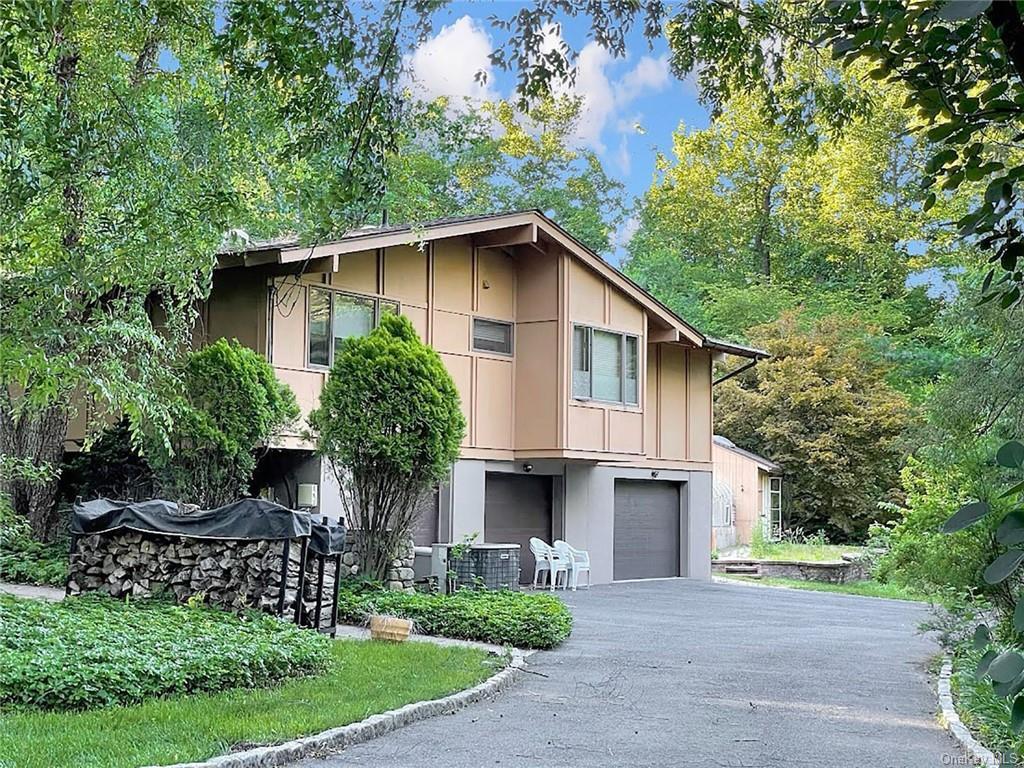 Foto principal - 11 Galileo Ct