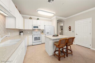 Building Photo - 9601 Spanish Moss Way
