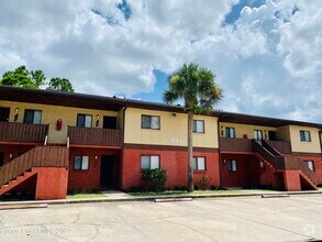 Building Photo - 1604 University Ln