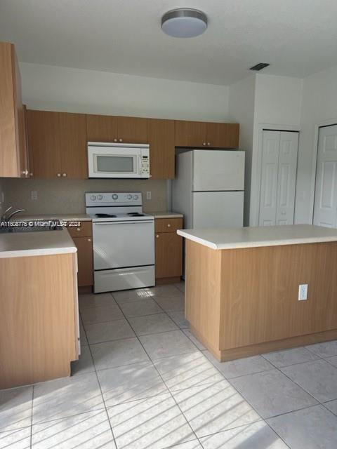 Foto del edificio - 1622 SE 30th St
