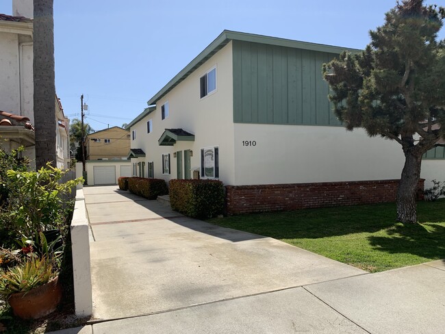 Exterior - 1910 Warfield Ave