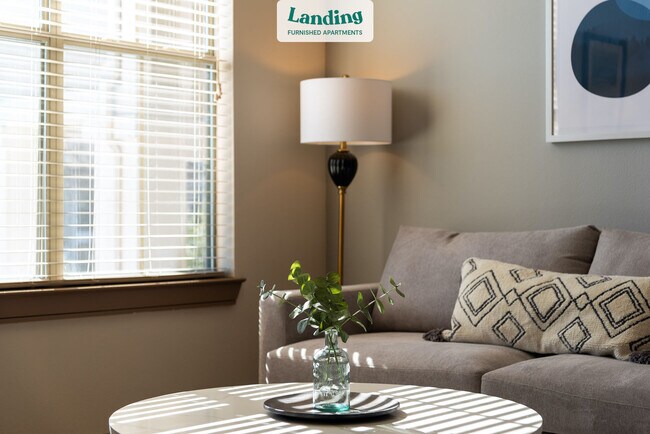 Foto del edificio - 3621 W Slaughter Ln