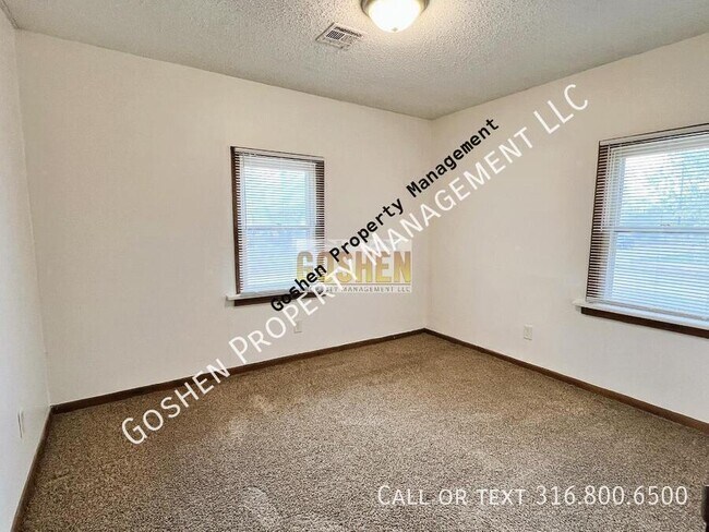 Foto del edificio - Granite Countertop & Fenced Yard