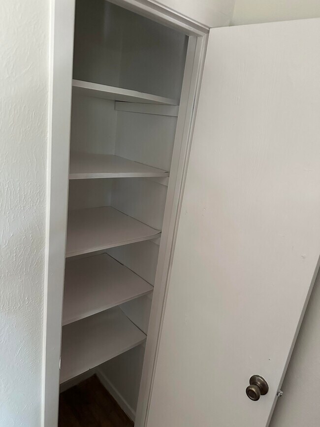 Pantry - 4504 Dorsett Oaks Cir