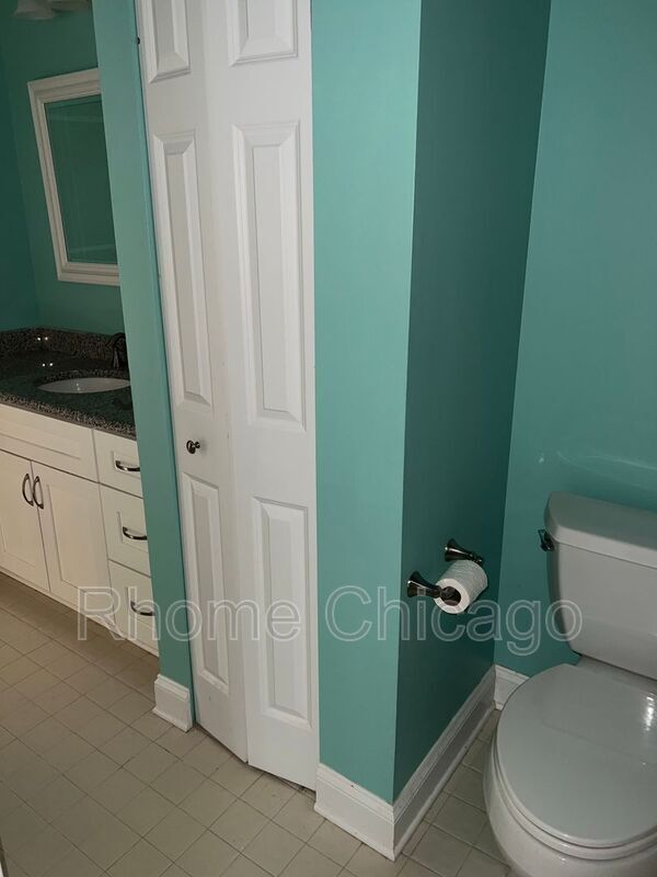 Foto del edificio - 1008 N Knollwood Dr