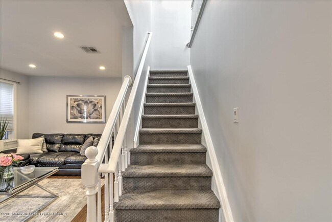 Foto del edificio - 24 Mt Dr