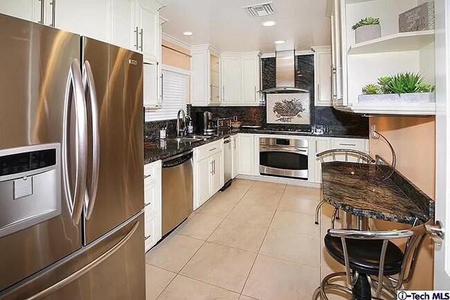 Foto del edificio - 3031 Sagamore Way