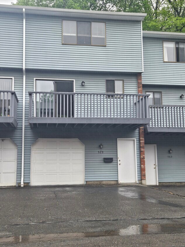 Foto principal - 573 Churchill Dr