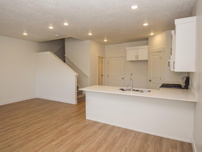 Building Photo - 3141 S 225 W