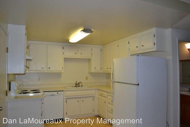 Building Photo - 539-539 Scripps Dr