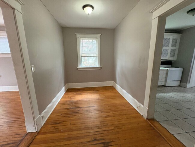 Building Photo - 2713 Vineville Ave