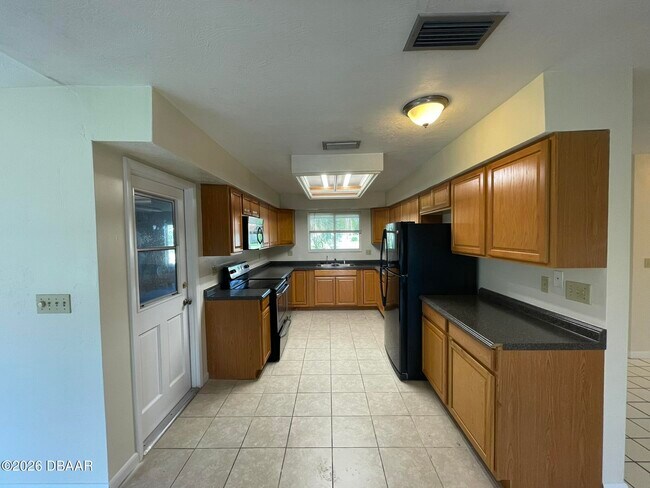 Foto del edificio - 524 Pelican Bay Dr