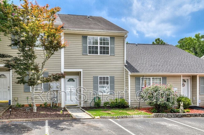 Foto del edificio - 4686 Brookwood Ln