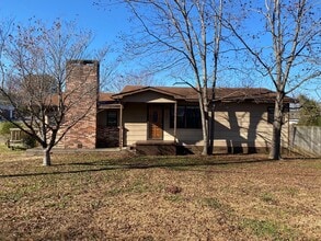 Building Photo - 1223 Church Ave SE