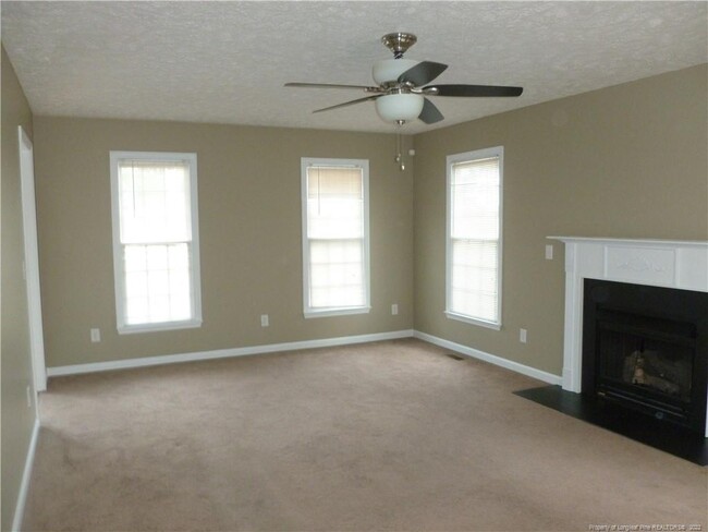 Building Photo - 155 Saunders Ct