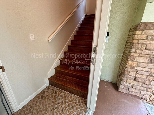 Building Photo - 8539 Gate Pkwy W