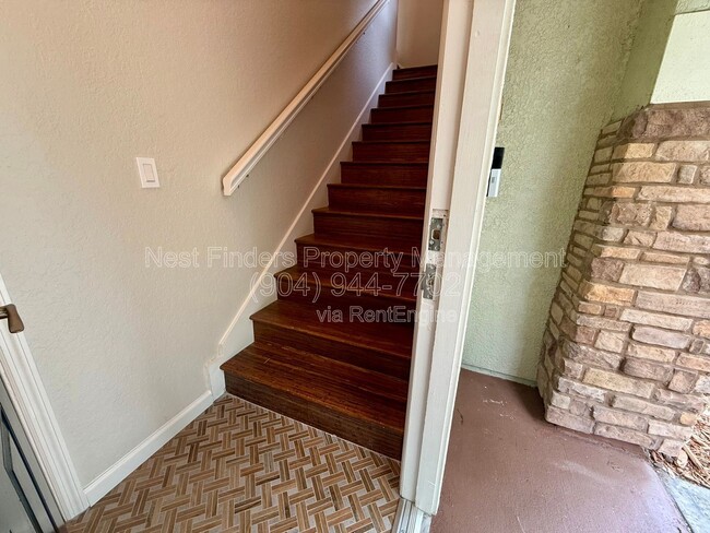 Foto del edificio - 8539 Gate Pkwy W