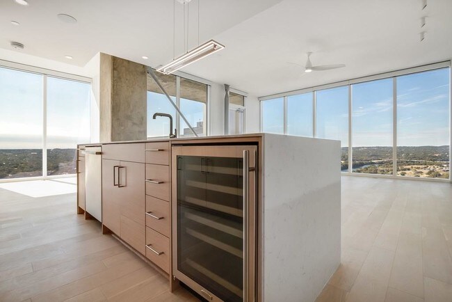 Building Photo - 301 West Ave