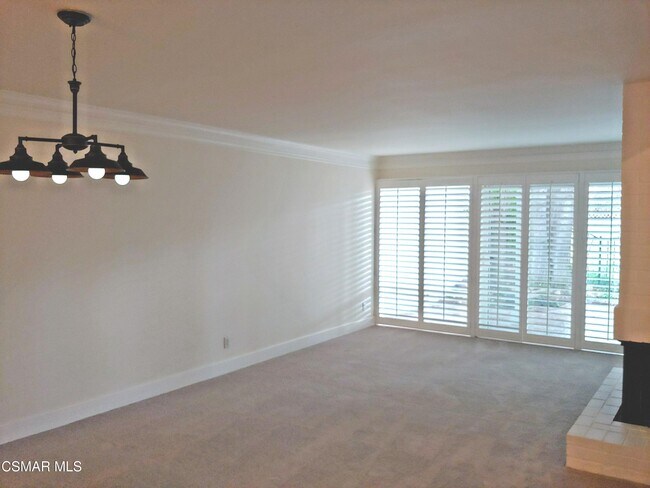 Building Photo - 3811 Lake Harbor Ln
