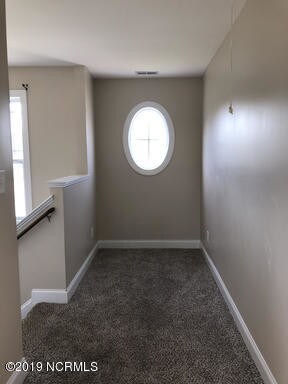Building Photo - 800 Dahlia Court