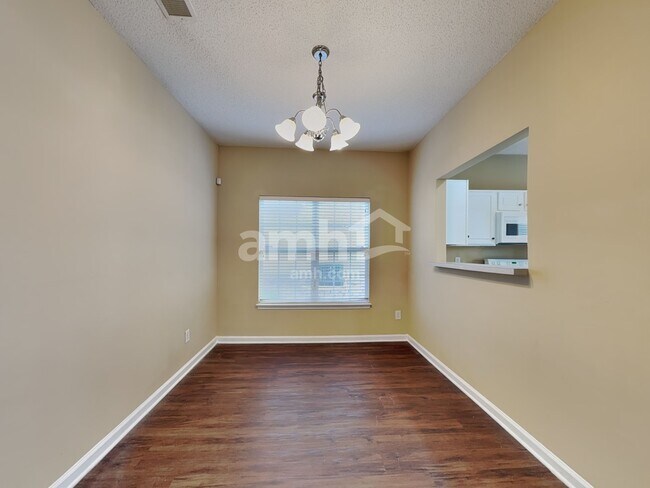 Foto del edificio - 3607 Sunset Hollow Dr