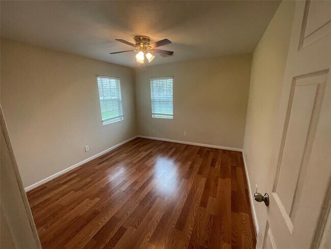 Foto del edificio - 6317 Sayers St