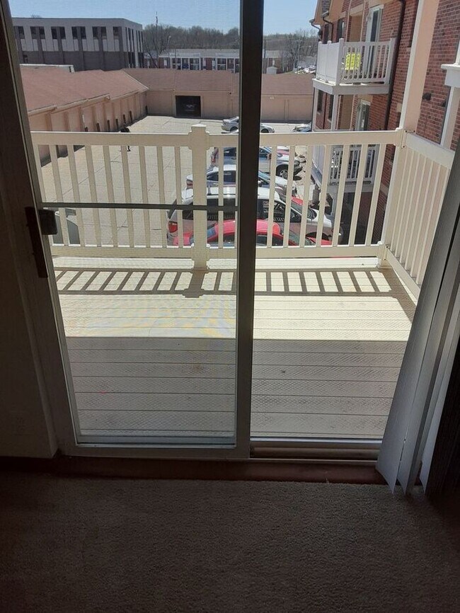 Foto del edificio - Location, Location, Location!