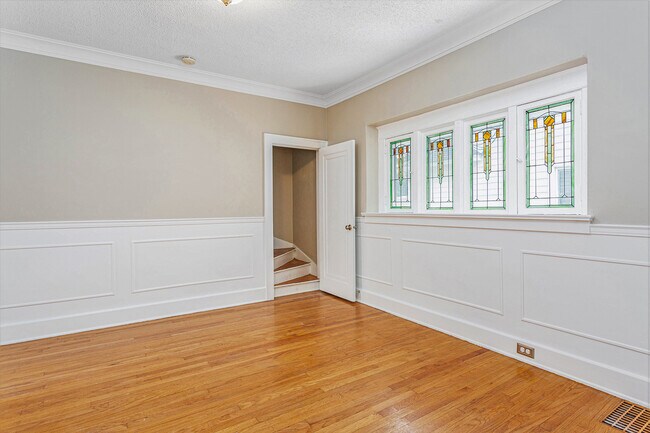 Foto del edificio - 1128 Powers Ave NW