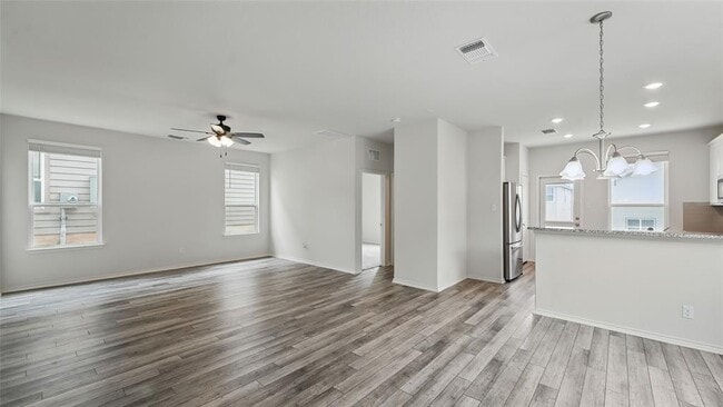 Building Photo - 139 Madrono Dr