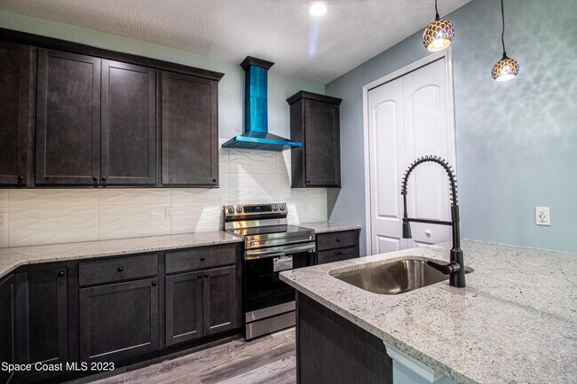 Foto del edificio - 2106 Madden Ave