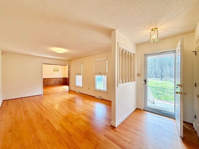 Foto del edificio - Charming 3 Bedroom Home for Rent!