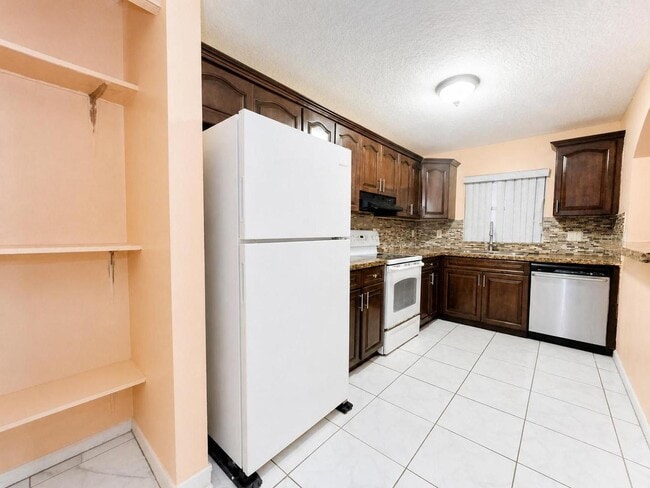 Foto del edificio - 711 53rd St