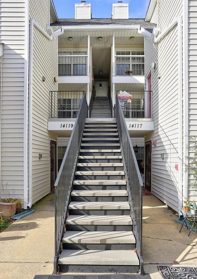 Foto del edificio - Lovely 2 BR/2 BA Condo in Laurel!