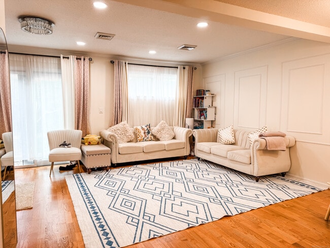 Foto del edificio - 22 Farmington Meadow Dr