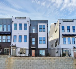 Building Photo - 5027 Duchess Dr