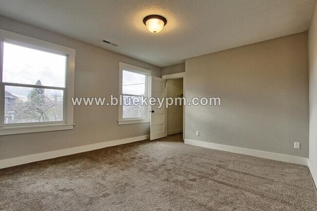 Foto del edificio - 339 N Skidmore St