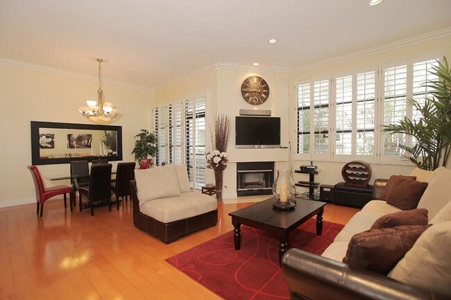 Foto del edificio - 11636 Montana Ave