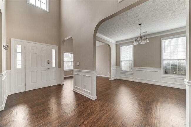 Building Photo - 3311 Serenade Ct