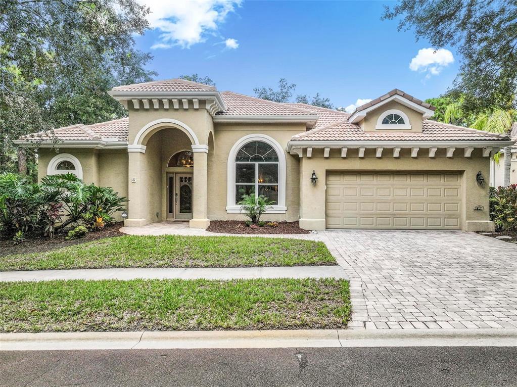 Foto principal - 5 Village View Dr