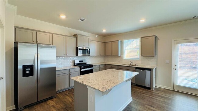 Foto del edificio - 304 Belmont Dr