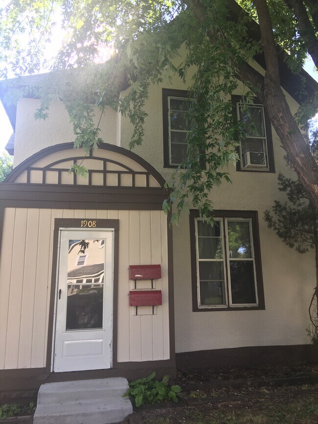 Foto del edificio - 1908 NE Jackson St