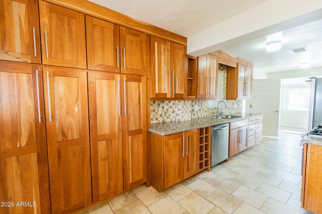 Foto del edificio - 1029 W Elna Rae St